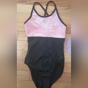 NWT Studio Leotard Girls Size 6/7 Pink Plush Sequin Hearts Top Black Suit